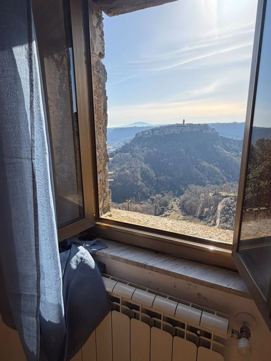 Civita di Bagnoregio e la campagna della Tuscia viterbese viste da Lubriano